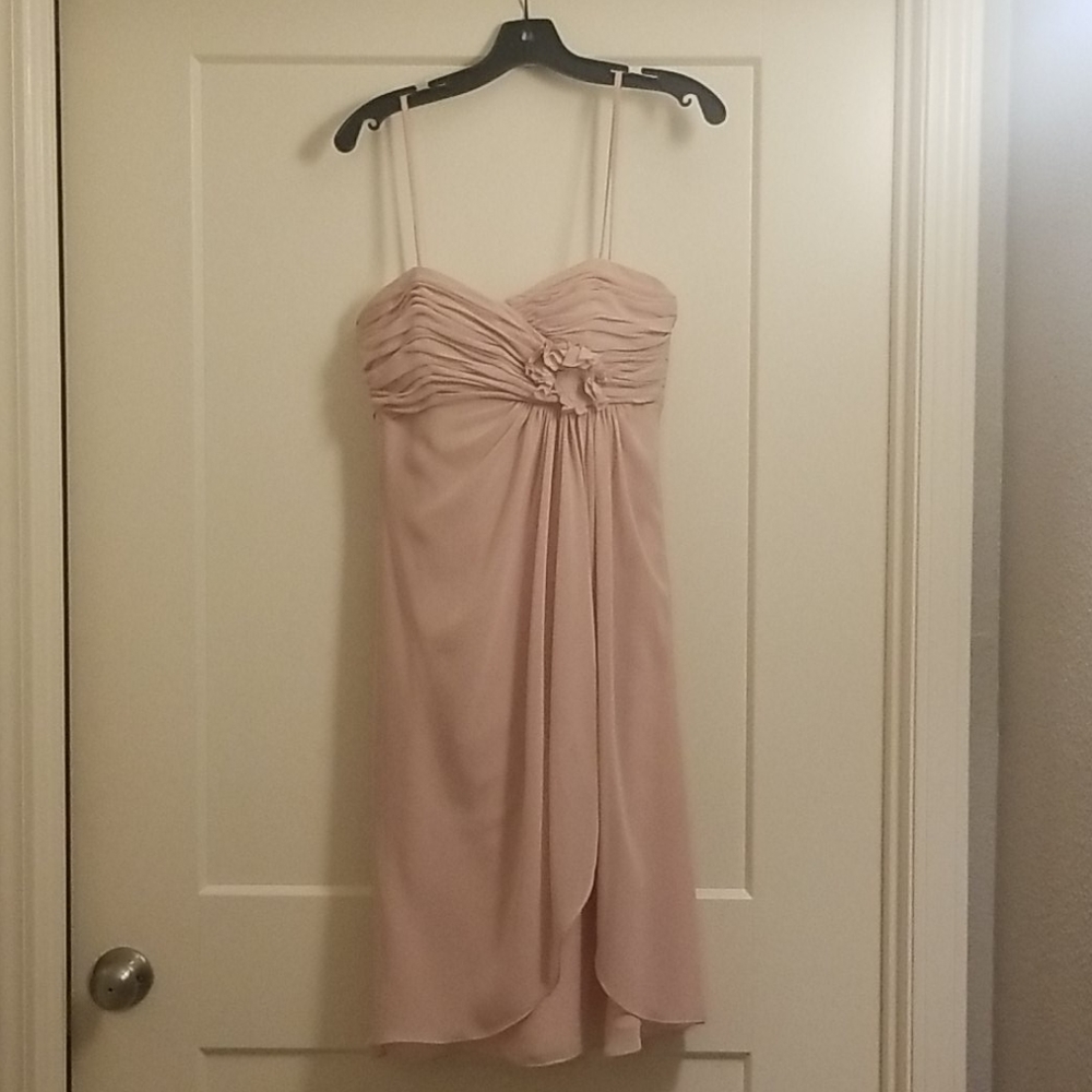 ELEGANT ANDREW ADELA BRIDESMAID DRESS. SIZE 8.
